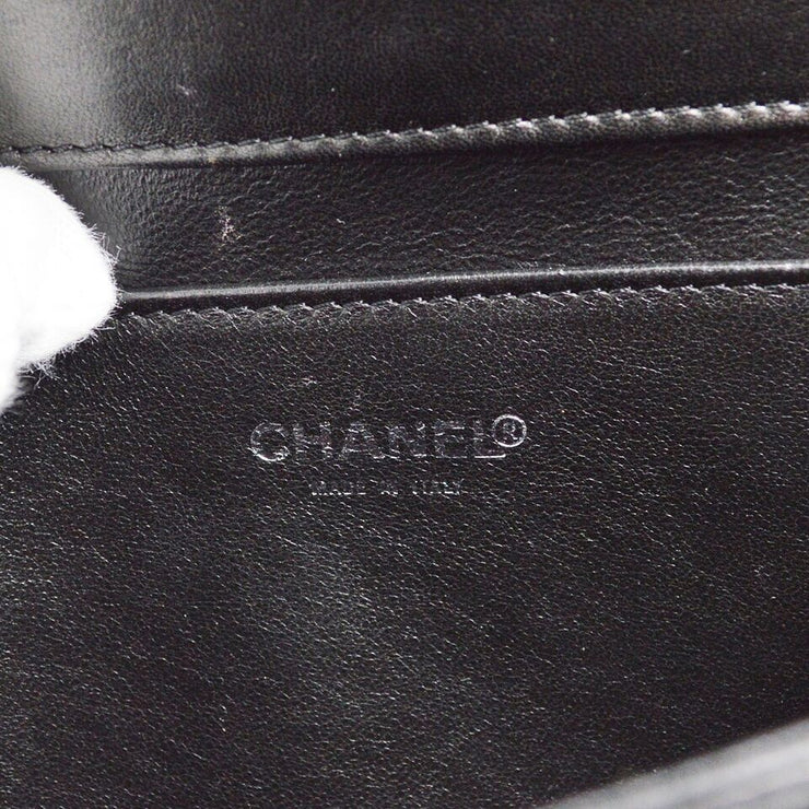 Chanel Black Patent leather Just a drop of No.5 Clutch Bag 123303