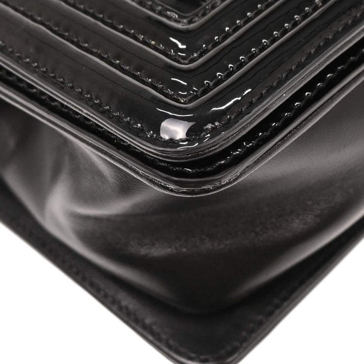 Boy Chanel Black Patent Leather Medium Shoulder Bag 124988