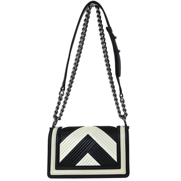 Boy Chanel Black Chevron Lambskin Small Chain Shoulder Bag 125002