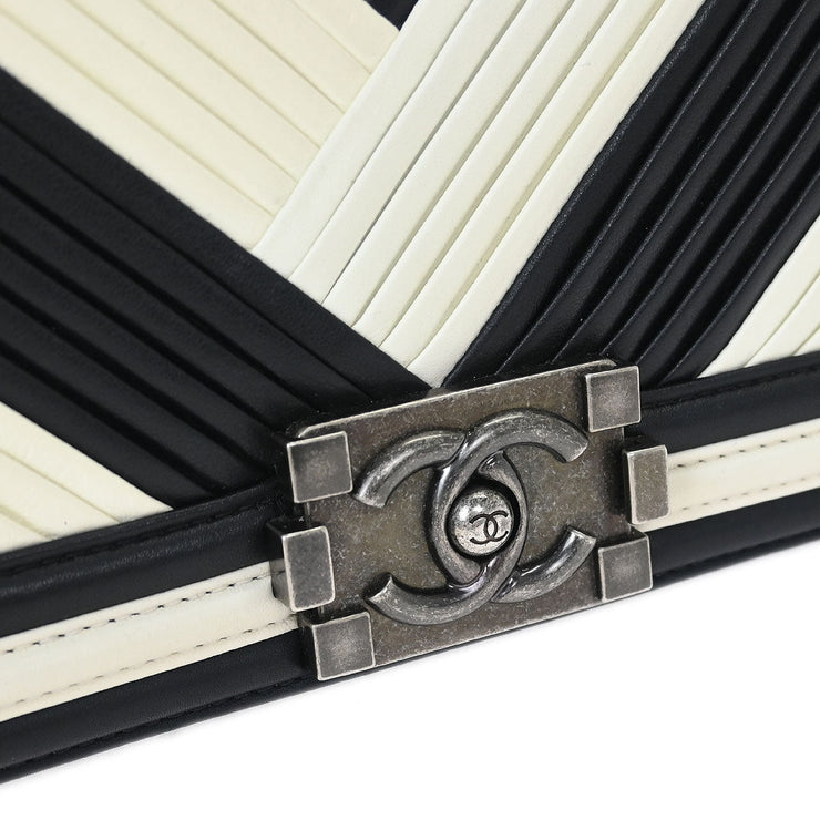 Boy Chanel Black Chevron Lambskin Small Chain Shoulder Bag 125002