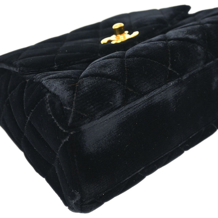 Chanel Black Velvet Handbag 125084