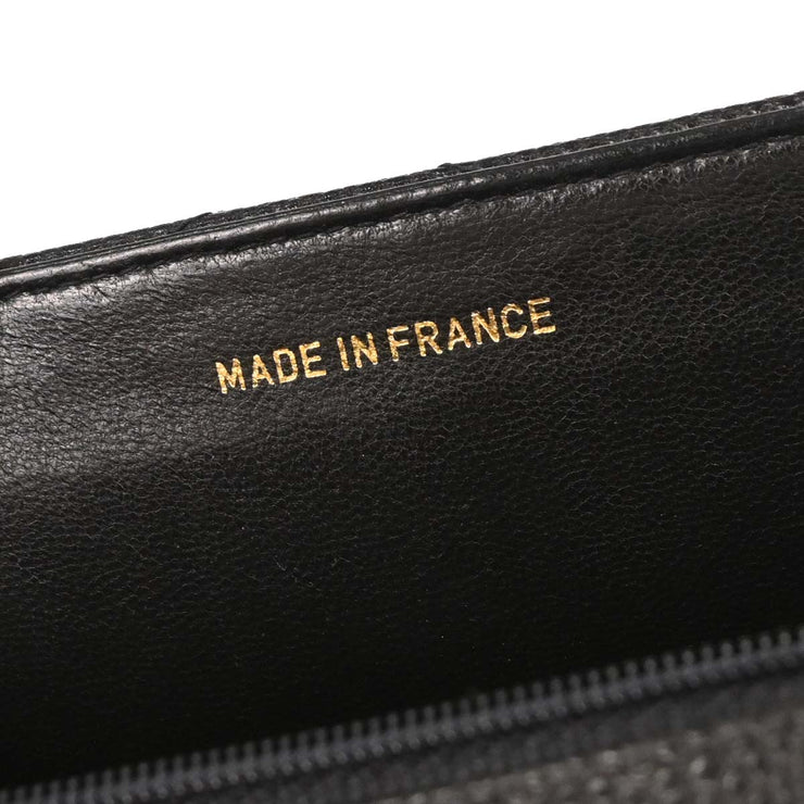 Chanel Black Calfskin Chevron Shoulder Bag 134702