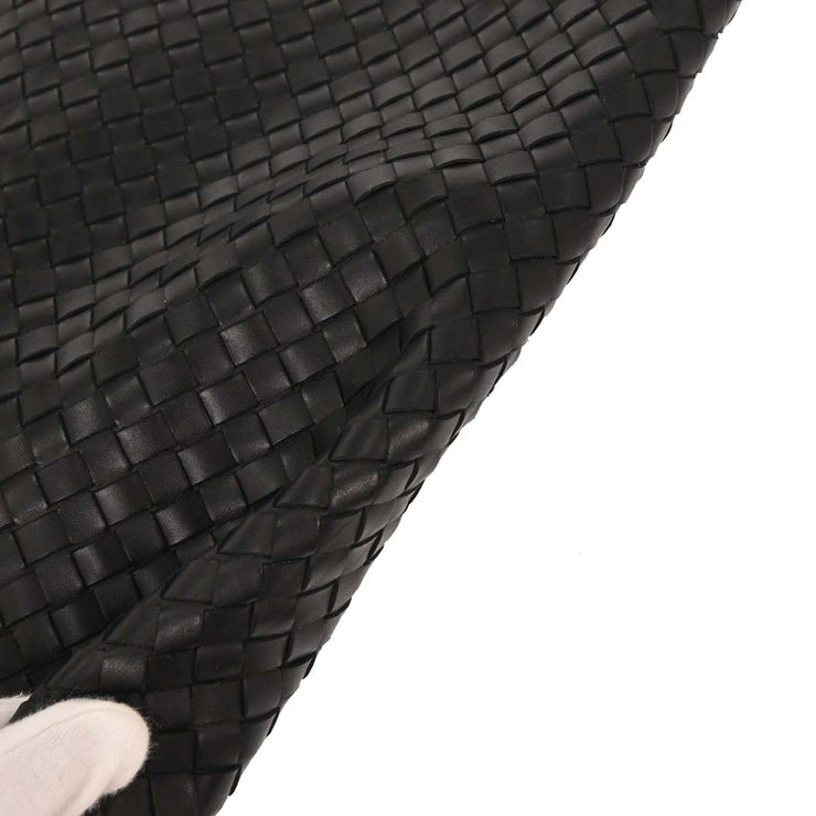 Bottega Veneta Black Intrecciato Shoulder Bag B05179968I 144751