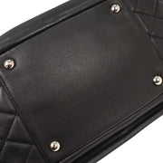 Chanel Black Calfskin Shoulder Bag 153992