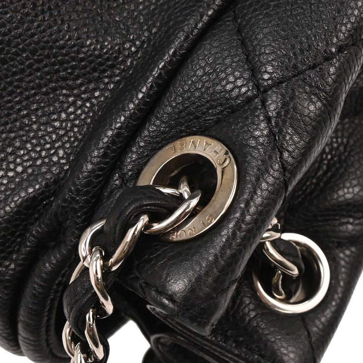 Chanel Black Calfskin Shoulder Bag 153992