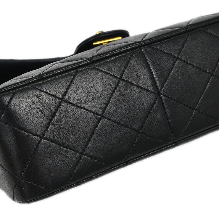 Chanel Black Lambskin Classic Square Flap Shoulder Bag 20 154485