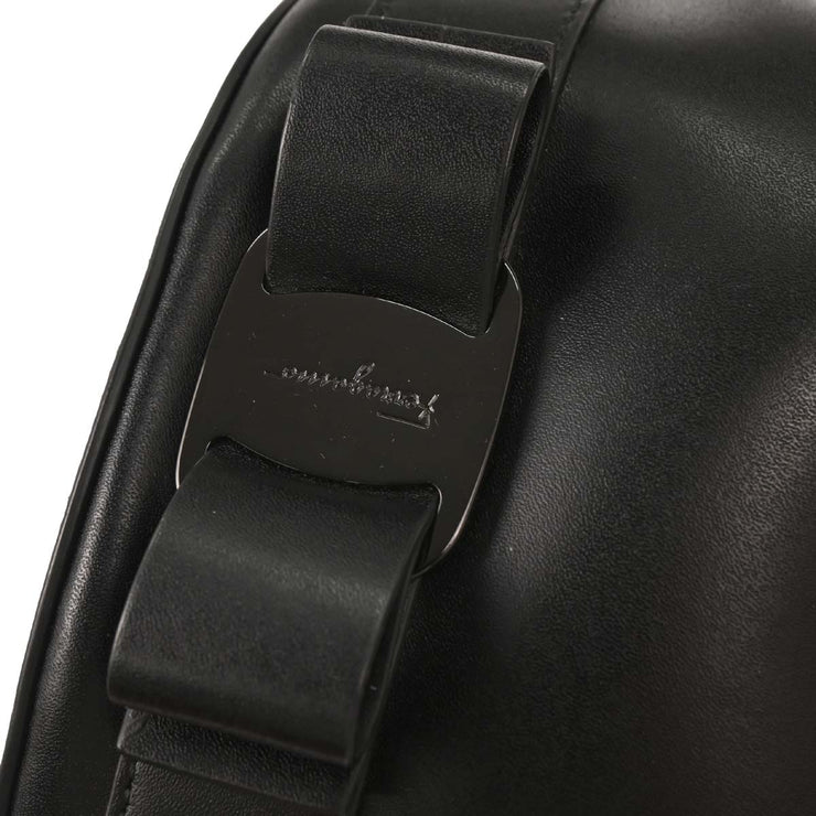Salvatore Ferragamo Black Vara Bow Drawstring Shoulder Bag EZ-21 H491 166625