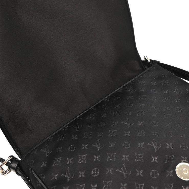 Louis Vuitton 2002 Satin Musette Shoulder Bag M92273