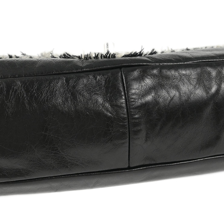 Chanel Black Lambskin Shoulder Bag 177673