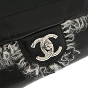 Chanel Black Lambskin Shoulder Bag 177673