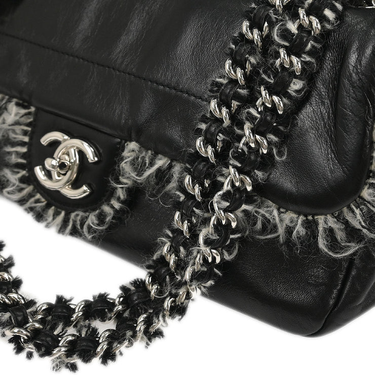 Chanel Black Lambskin Shoulder Bag 177673