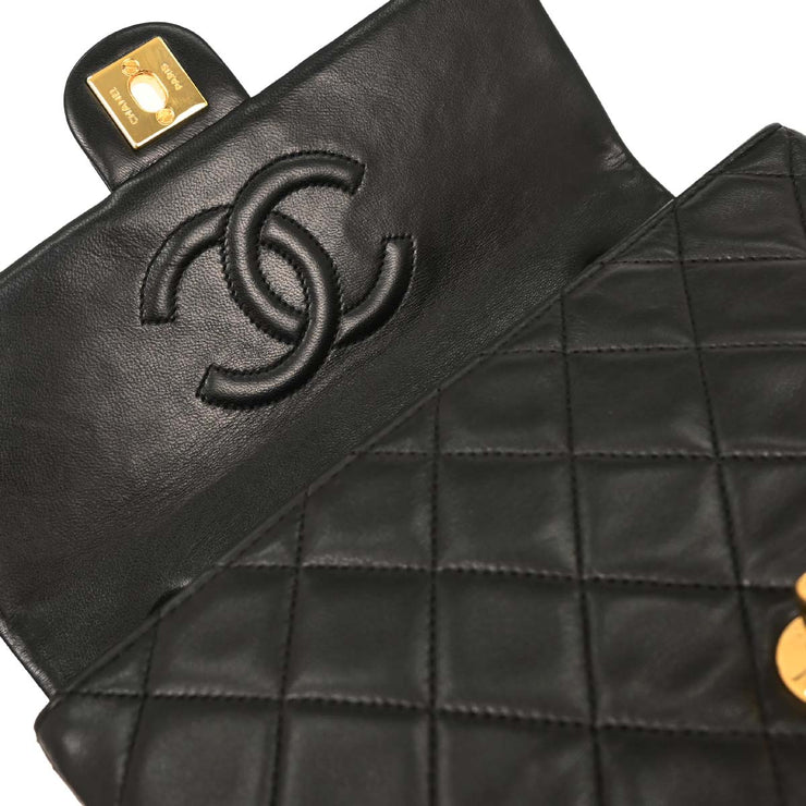 Chanel Black Lambskin Classic Square Flap Shoulder Bag 20 196000