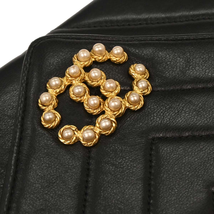 Chanel Black Lambskin Chevron Shoulder Bag 196091