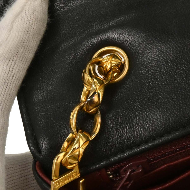 Chanel Black Lambskin Chevron Shoulder Bag 196091