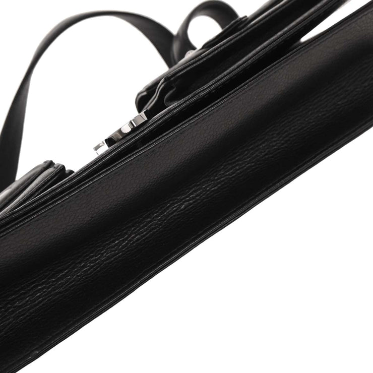 Chanel Black Calfskin Handbag 196098