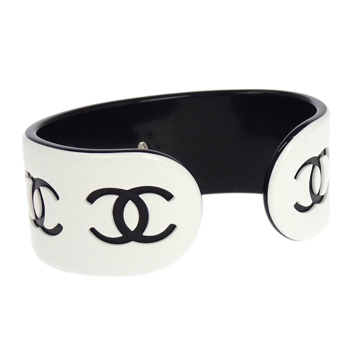 Chanel Bangle White Acrylic 02P 196111