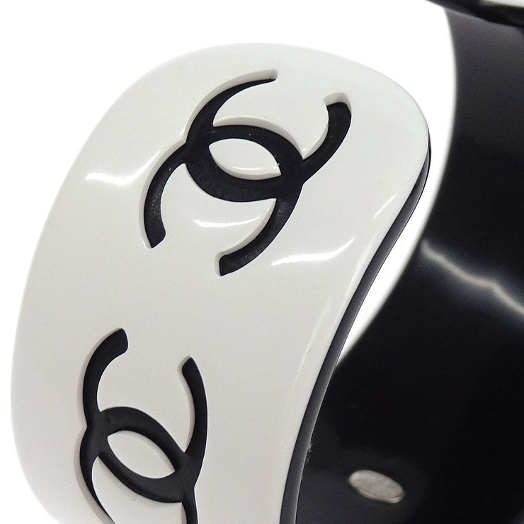 Chanel Bangle White Acrylic 02P 196111