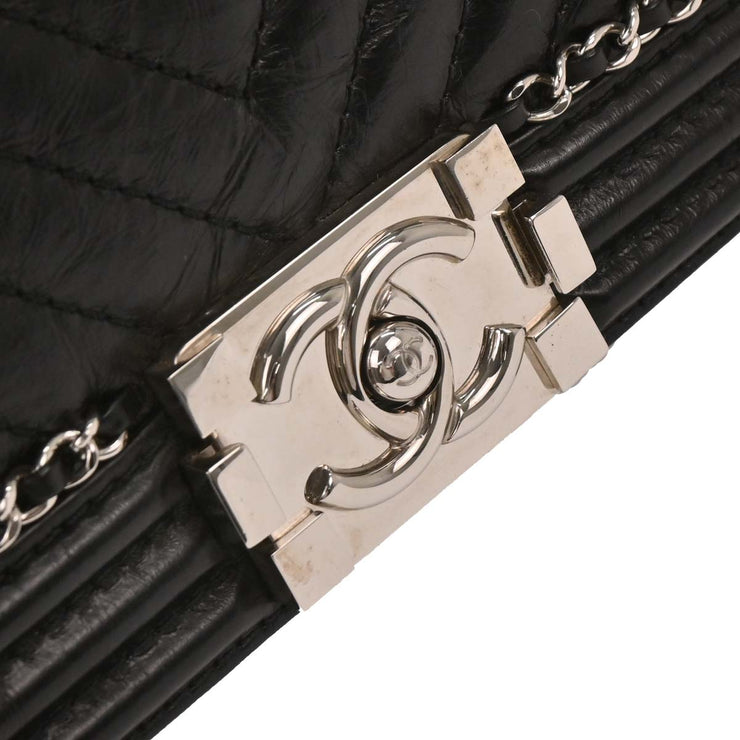 Boy Chanel Black Calfskin Chevron Medium Shoulder Bag 196406