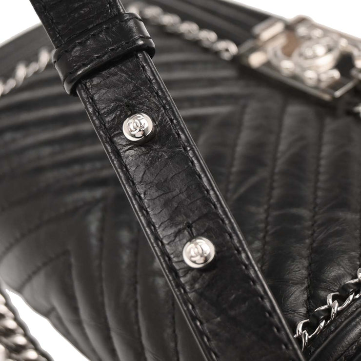Boy Chanel Black Calfskin Chevron Medium Shoulder Bag 196406