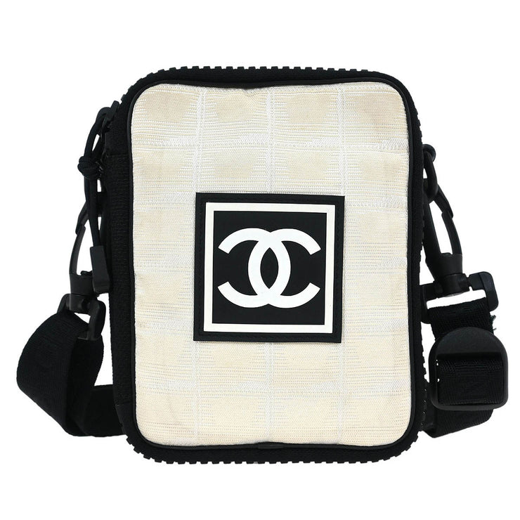 Chanel White Nylon Travel Line Shoulder Bag AQ00454