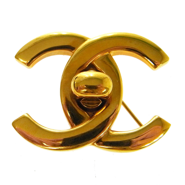 CHANEL Vintage CC Logos Turnlock Brooch Pin Corsage Gold-Tone AK33226b