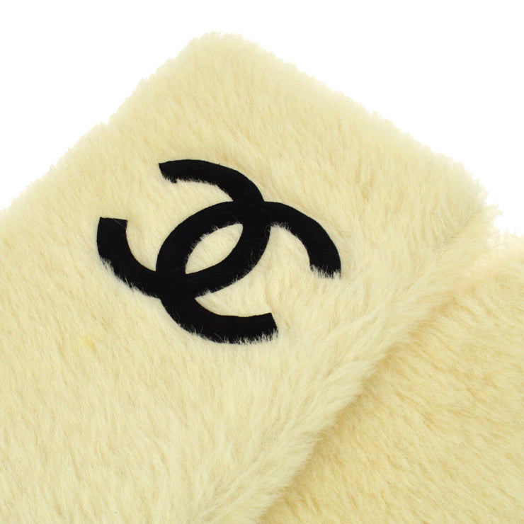 CHANEL CC Logos Fur Shawl Muffler Stole White Black Vintage AK25519e