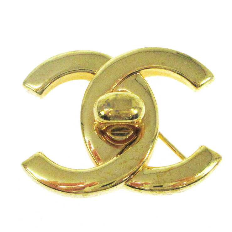 CHANEL CC Logos Turnlock Motif Brooch Pin Corsage Gold-Tone 96A Vintage AK33231b