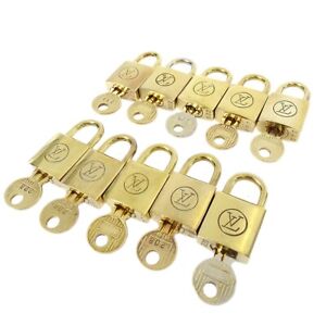 LOUIS VUITTON Padlock & Key Bag Accessories Charm 10 Piece Set Gold 50701