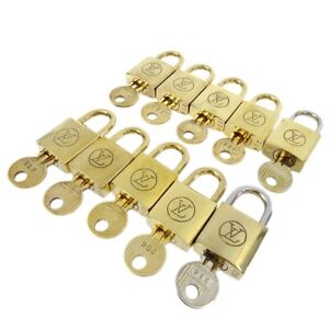 LOUIS VUITTON Padlock & Key Bag Accessories Charm 10 Piece Set Gold 41949