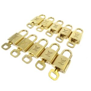 LOUIS VUITTON Padlock & Key Bag Accessories Charm 10 Piece Set Gold 42174