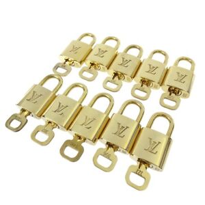 LOUIS VUITTON Padlock & Key Bag Accessories Charm 10 Piece Set Gold 21224